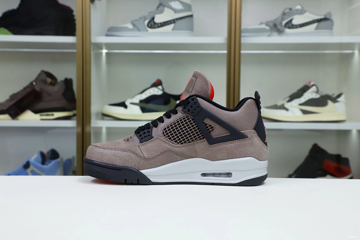 4 RETRO 'TAUPE JORDAN HAZE' AIR 0215